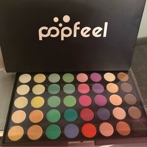 40-Color Eyeshadow Palette - Vibrant Shades New in box!